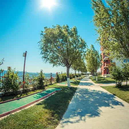 Marina View Апартаменти *